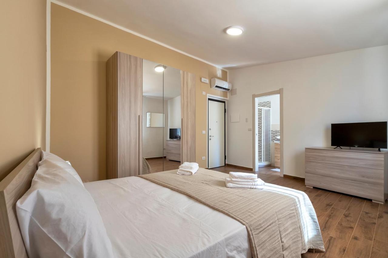 סאסארי Vico Rooms מראה חיצוני תמונה