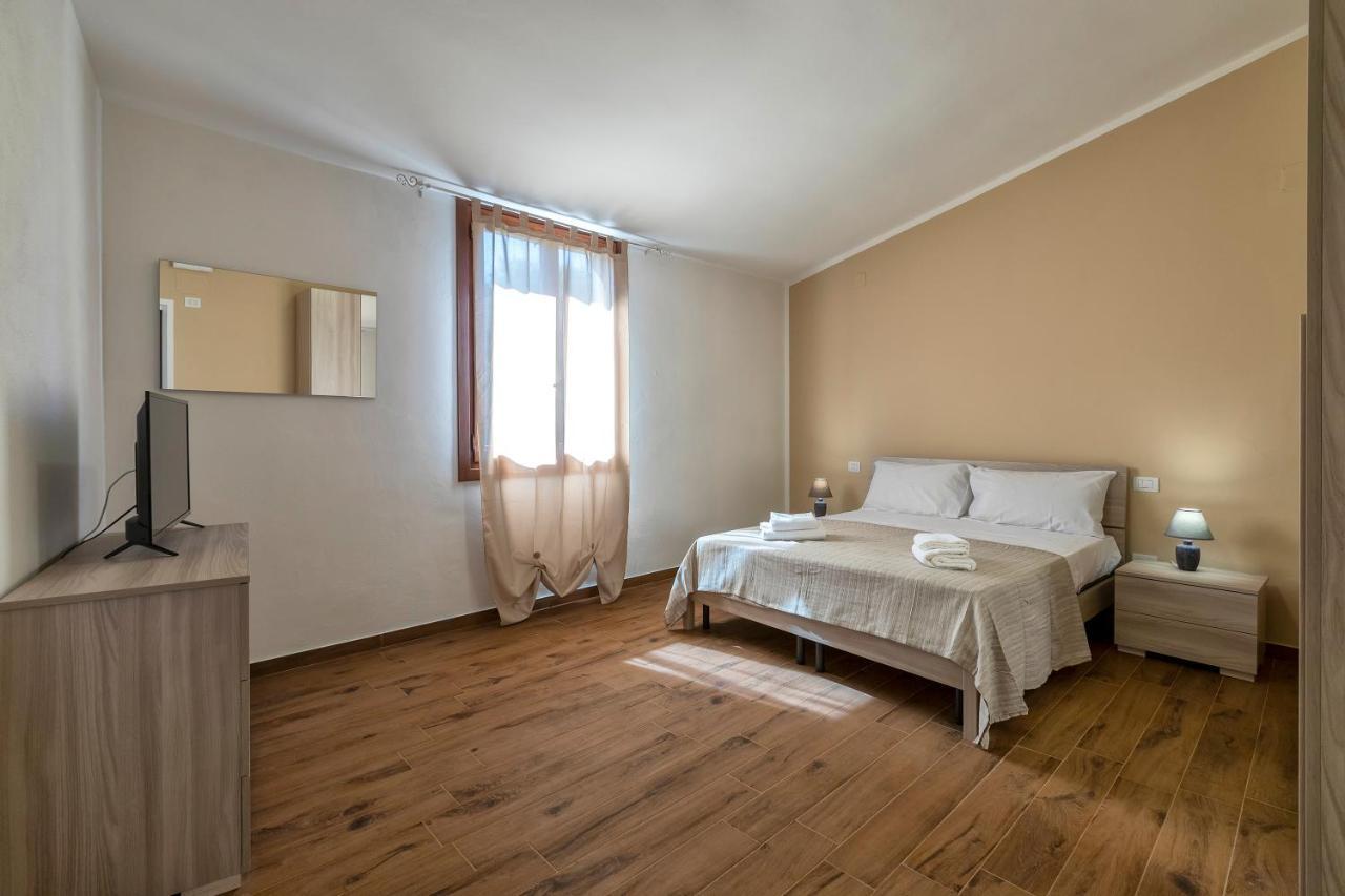 סאסארי Vico Rooms מראה חיצוני תמונה