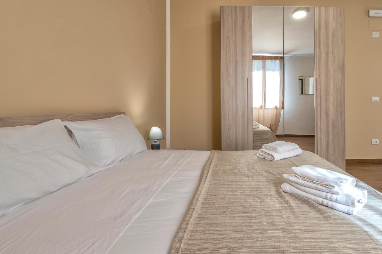 סאסארי Vico Rooms מראה חיצוני תמונה