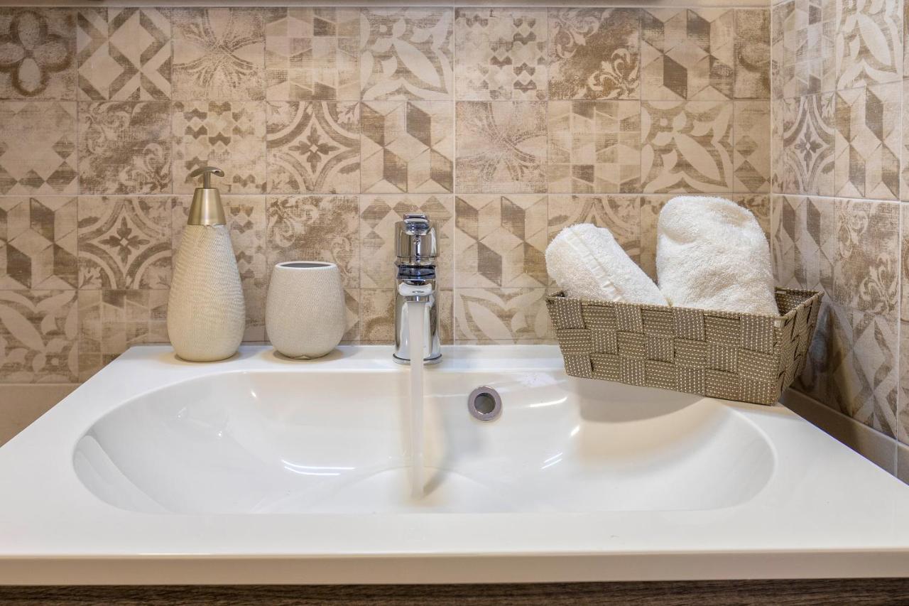 סאסארי Vico Rooms מראה חיצוני תמונה