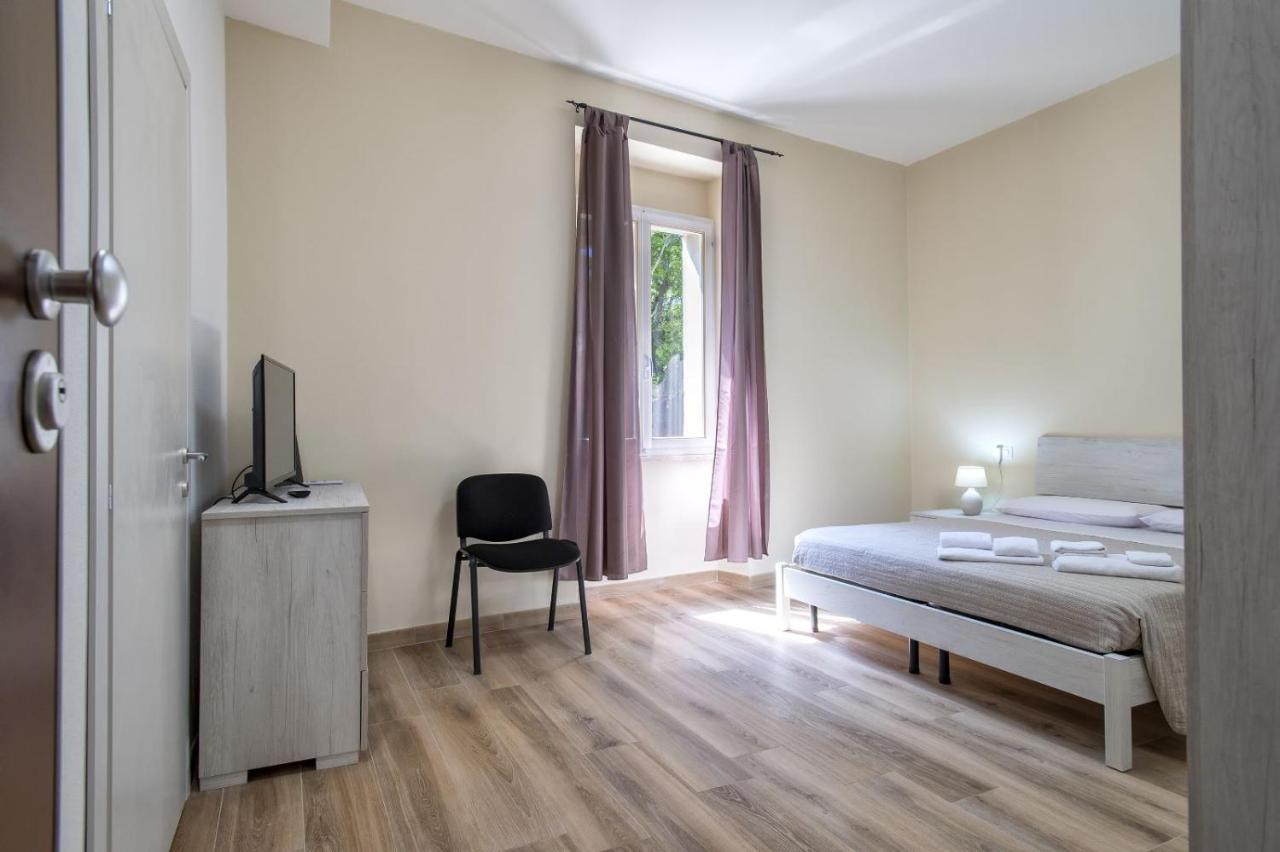סאסארי Vico Rooms מראה חיצוני תמונה